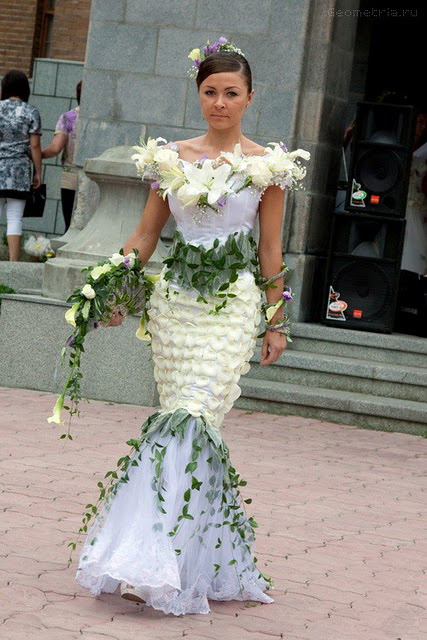 свадебное платье из цветов