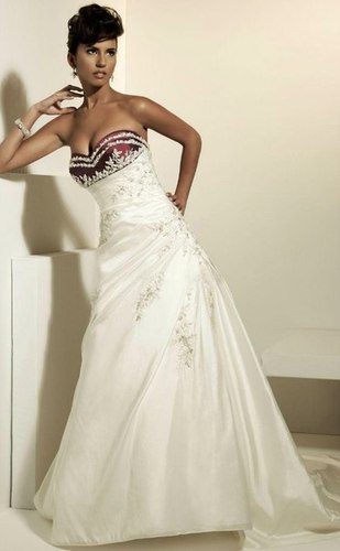 свадебное платье с цветным лифом