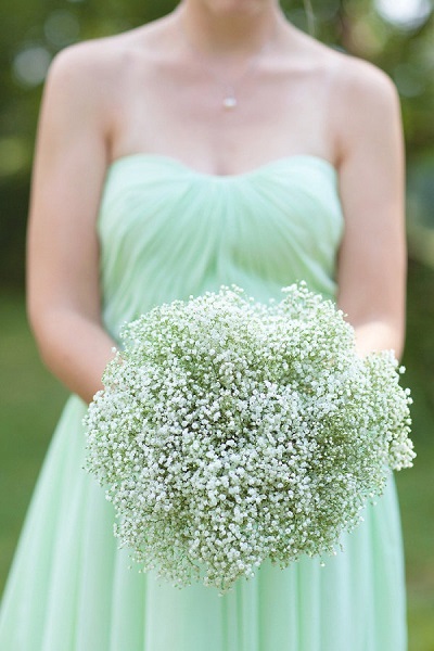 Букет невесты в бело-зеленой гамме