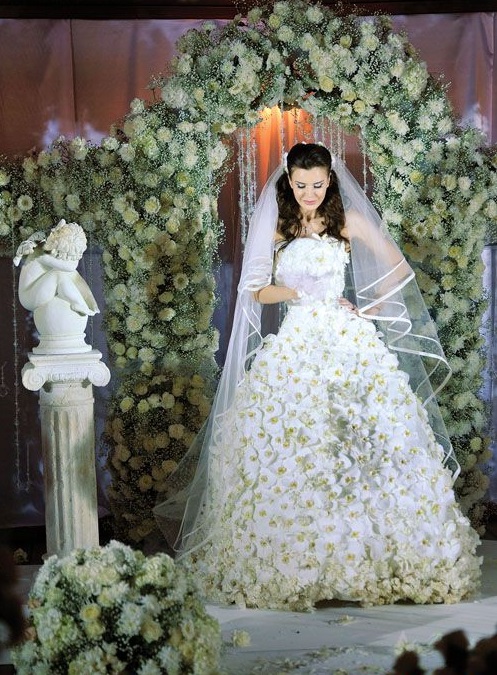 свадебное платье из цветов